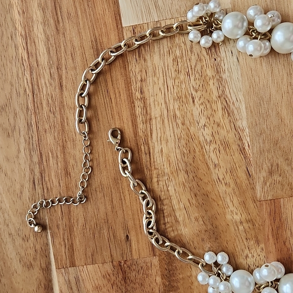 J. Crew cluster pearl necklace - Picture 3 of 3